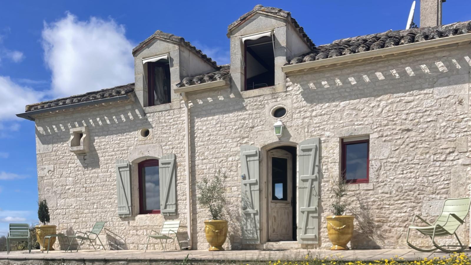 Les Artals-Exterior summer