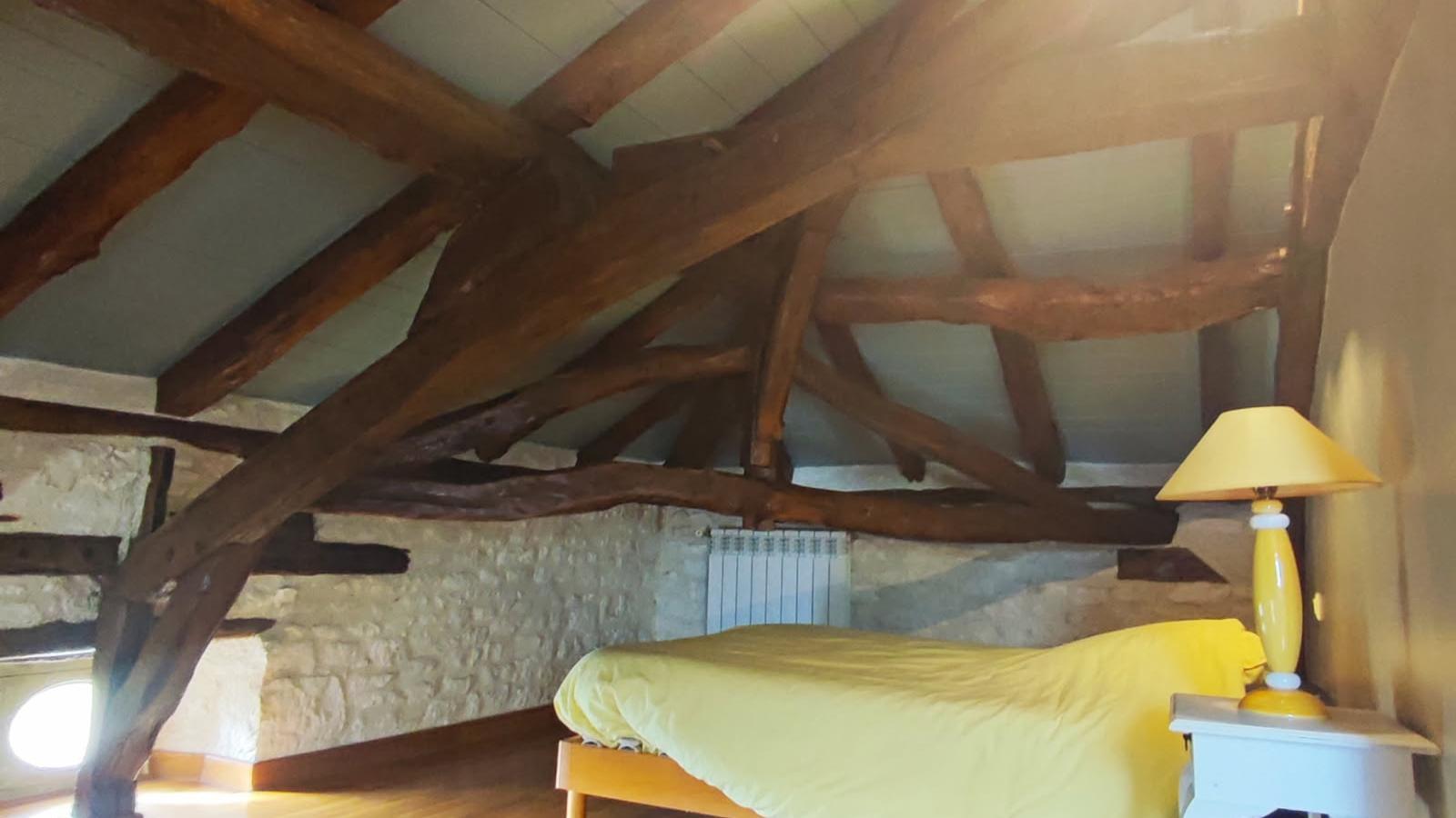Les Artals-Bedroom