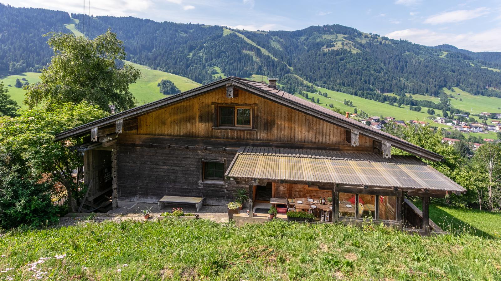 Zaustoi Altes Haus-Exterior summer
