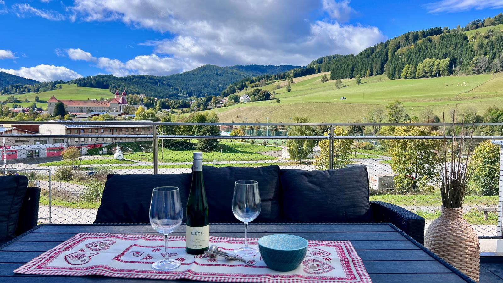 Winzerchalet-Uitzicht zomer