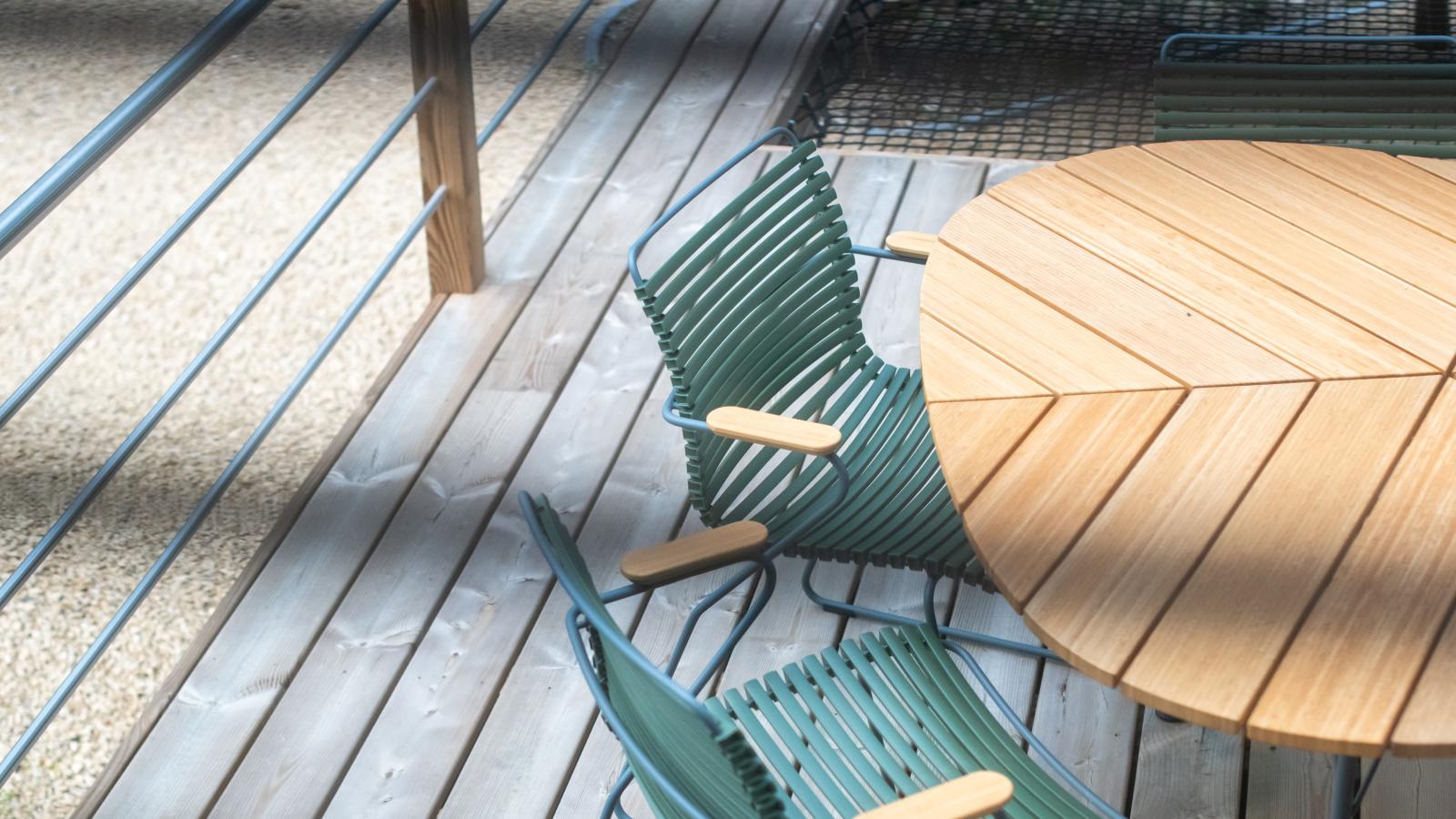 Me Voila 8-Terrace balcony