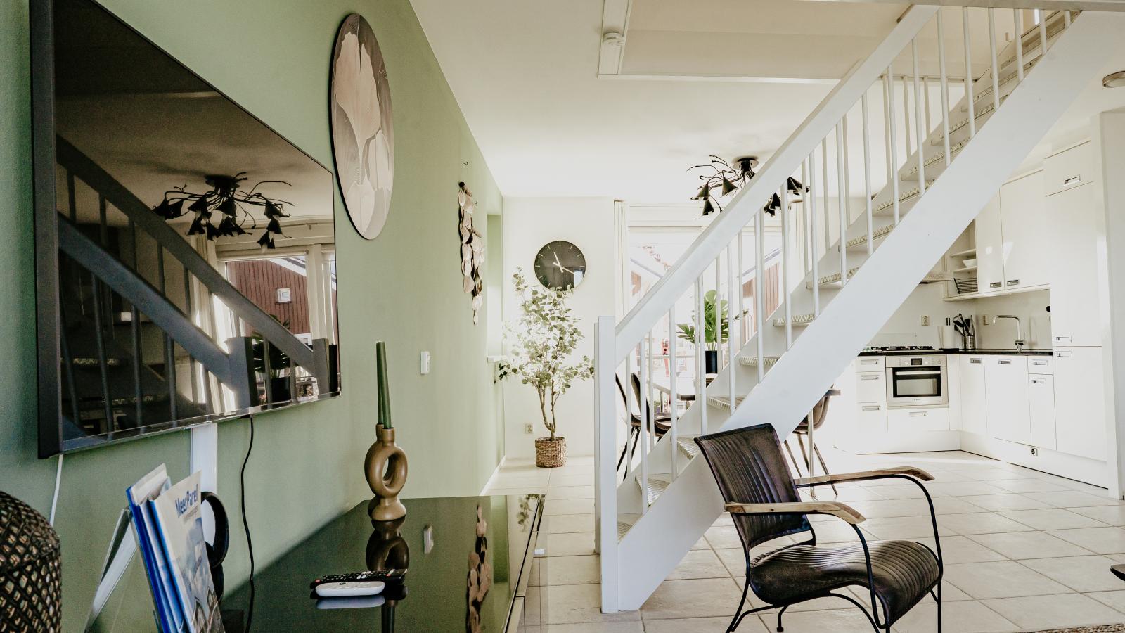 Nova Meer-Living room