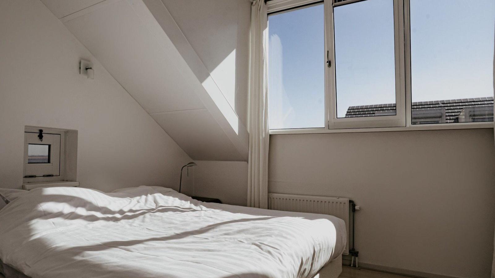Nova Meer-Bedroom