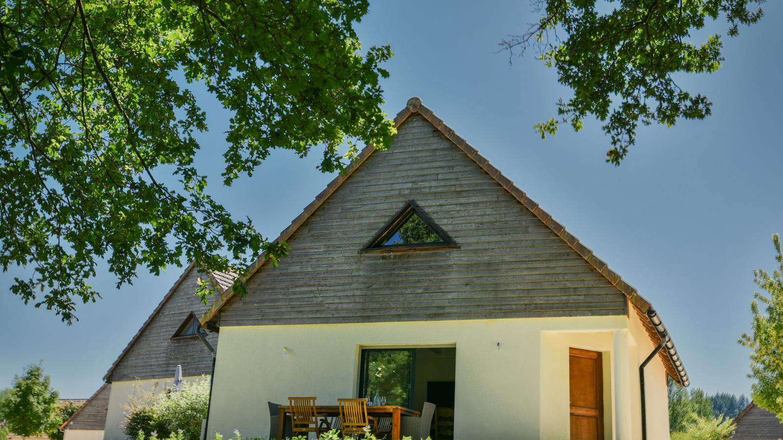 Lac Bleu nr 11 bij zwembad-Exterior summer