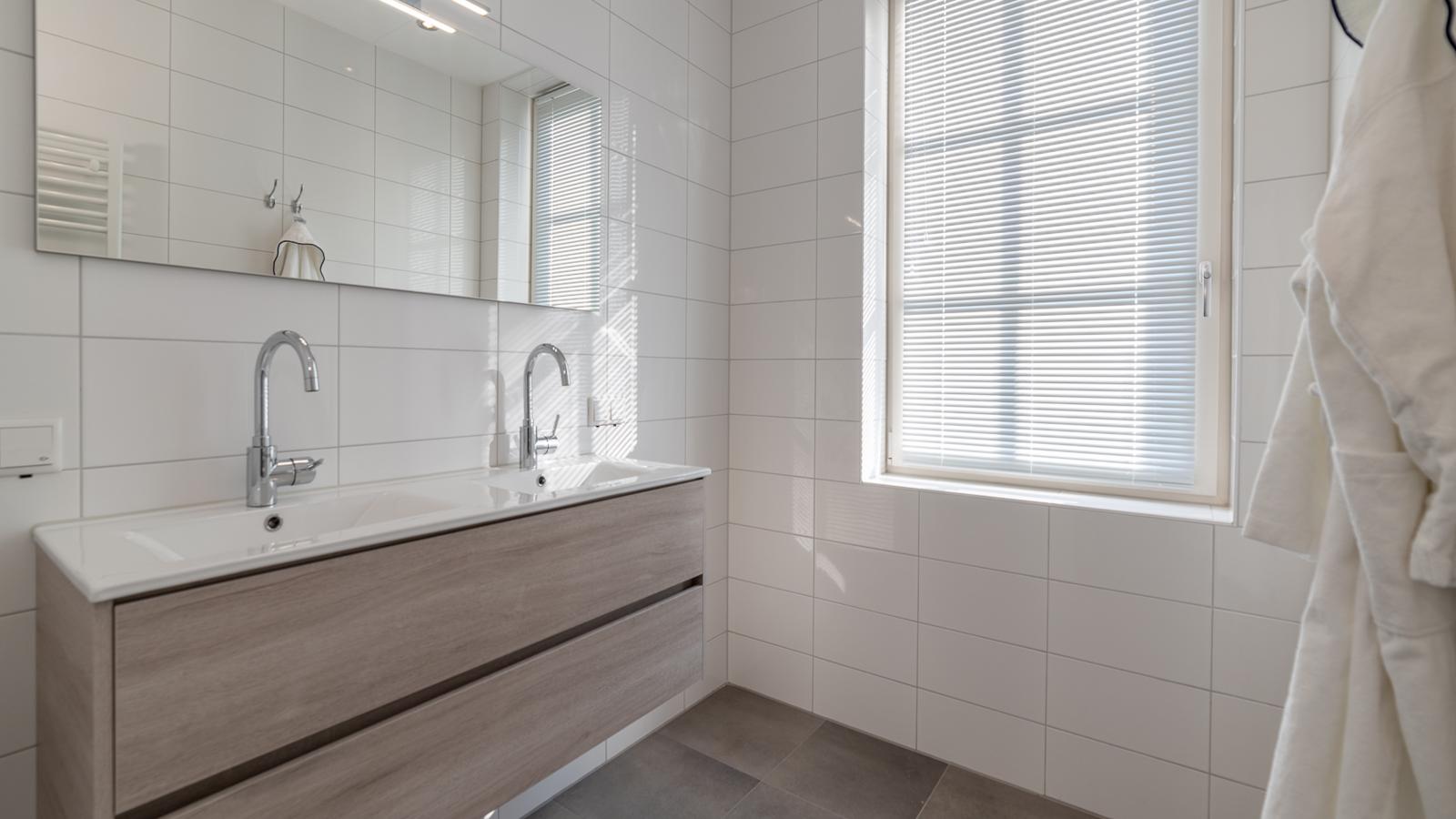 SeaLuxe Residence-Badkamer
