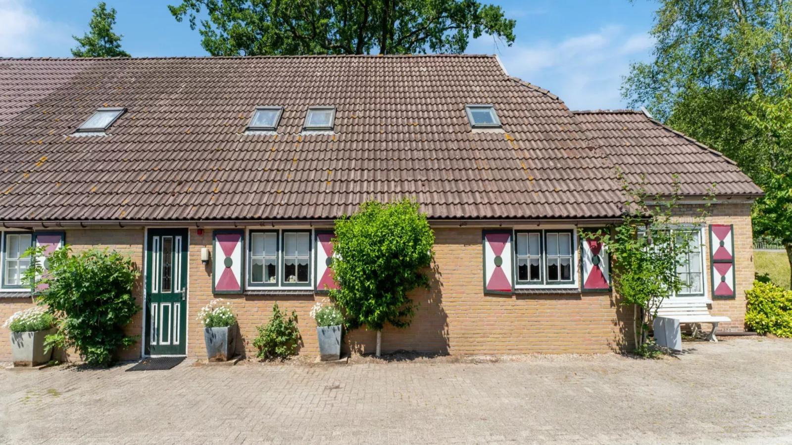 Benedenverdieping Hoeve Ginette-Buitenkant zomer