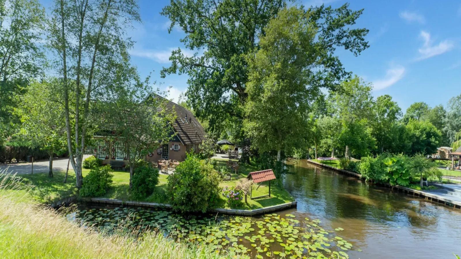 Benedenverdieping Hoeve Ginette-Buitenkant zomer