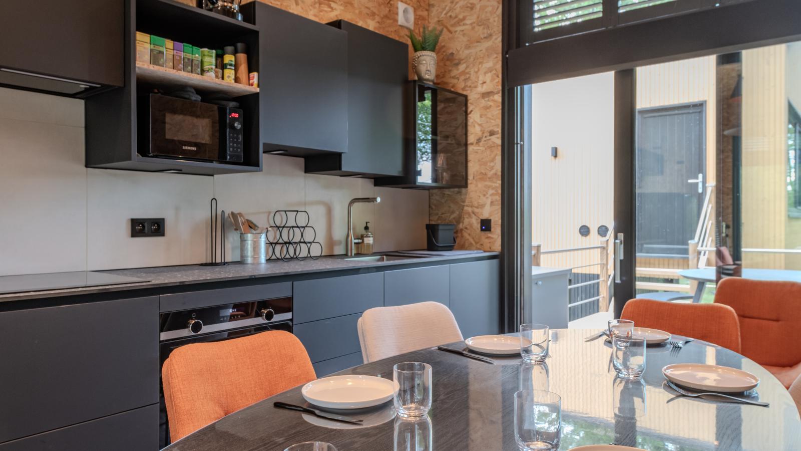 Me Voila 10-Kitchen