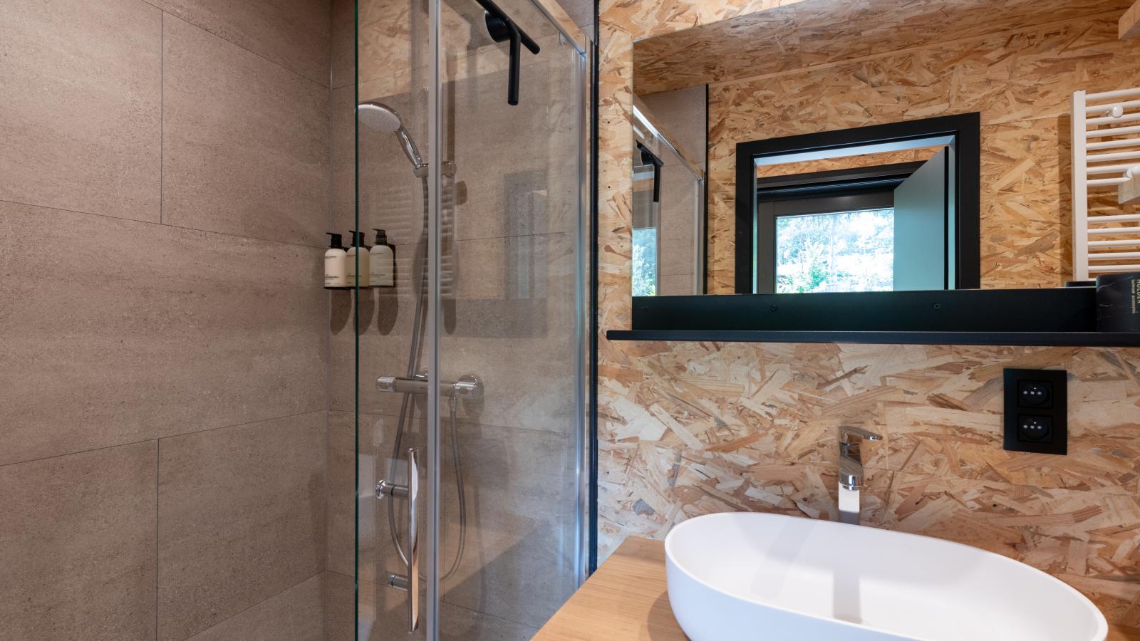 Me Voila 10-Bathroom