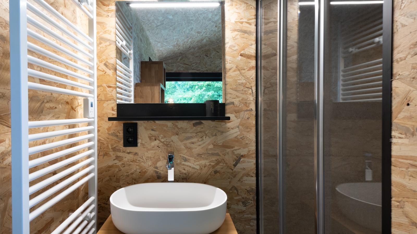 Me Voila 10-Bathroom