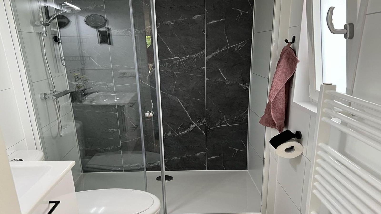 Steltloper-Bathroom