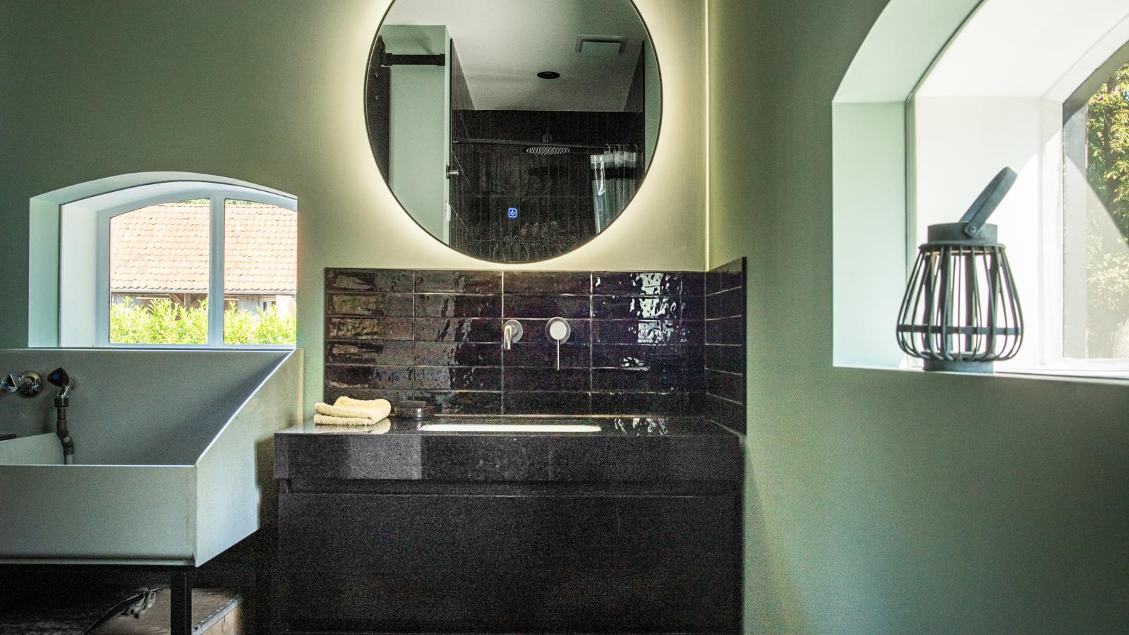 The Green Getaway-Bathroom