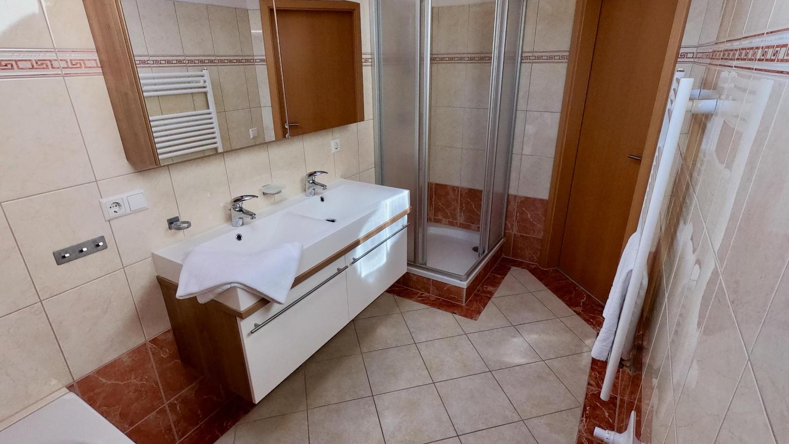 Casa Nostra-Bathroom