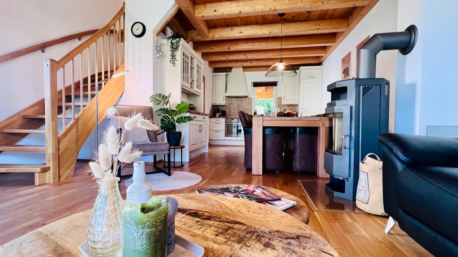 Casa Nostra-Living room