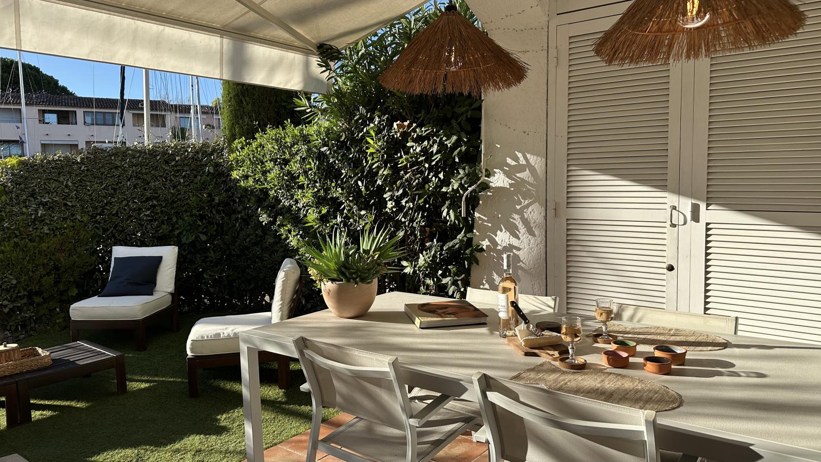 Maison Arlore-Terrace balcony