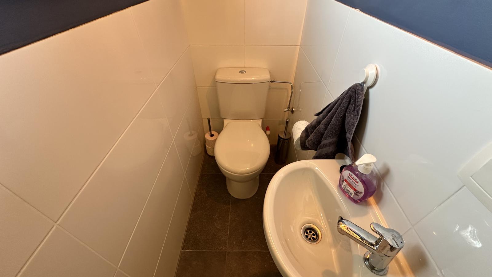 Westhinder II H28-Badkamer
