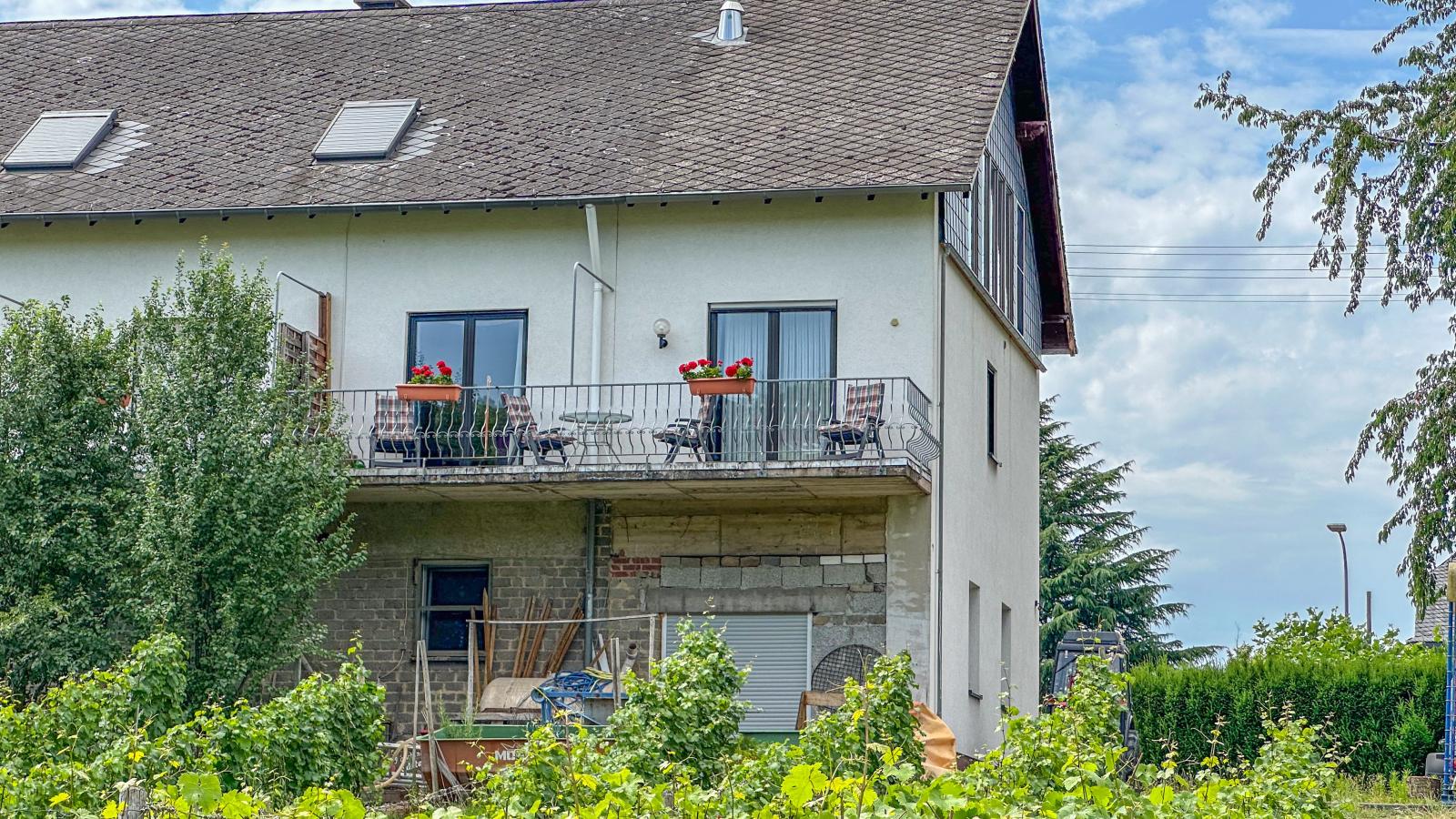 Hermes-Lex Weingut-Buitenkant zomer