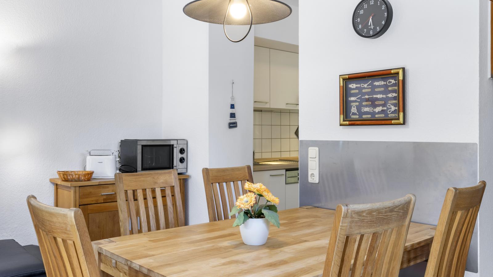Papillon 11-5-Dining room