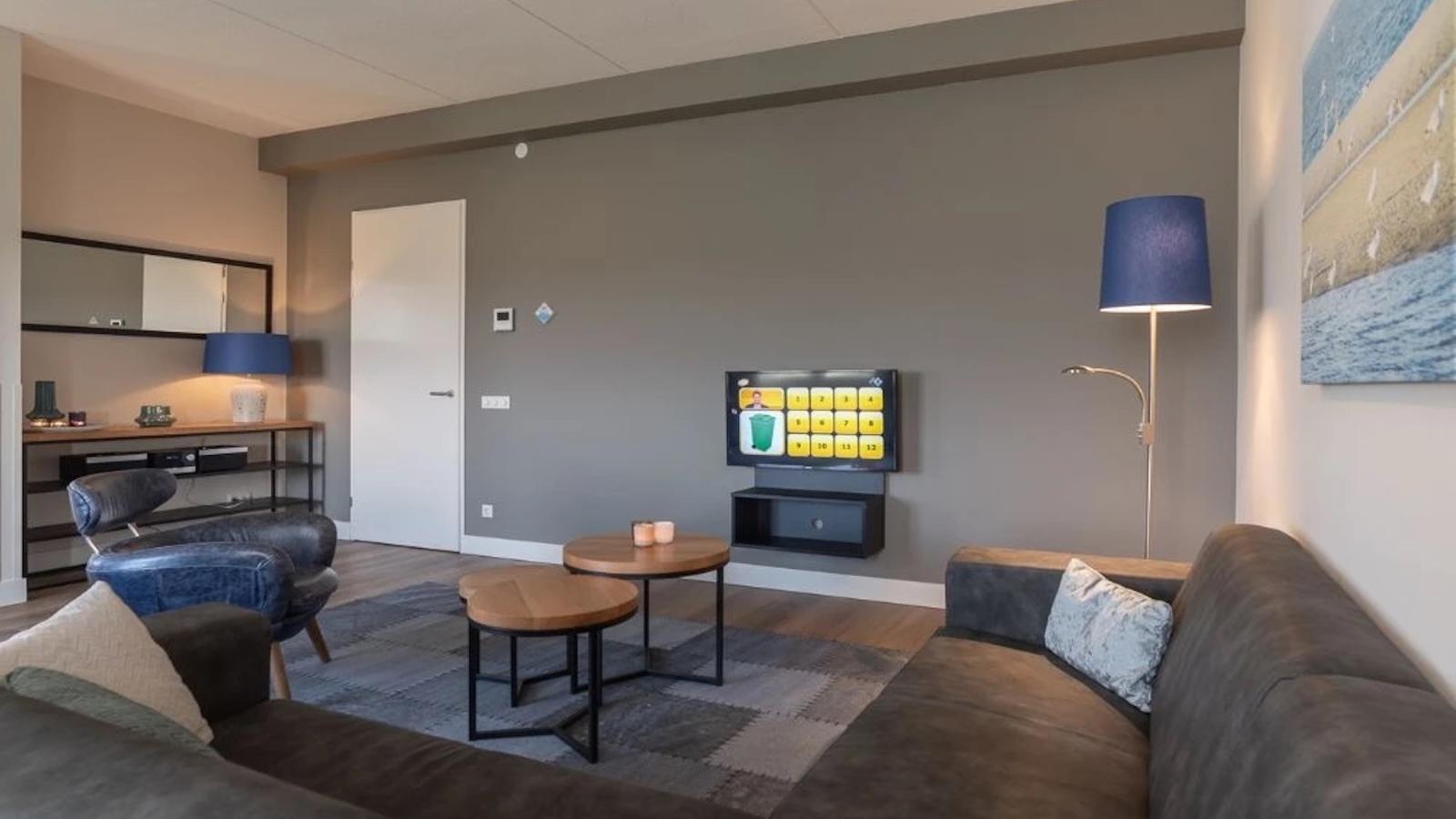 SeaLuxe Suite-Salon