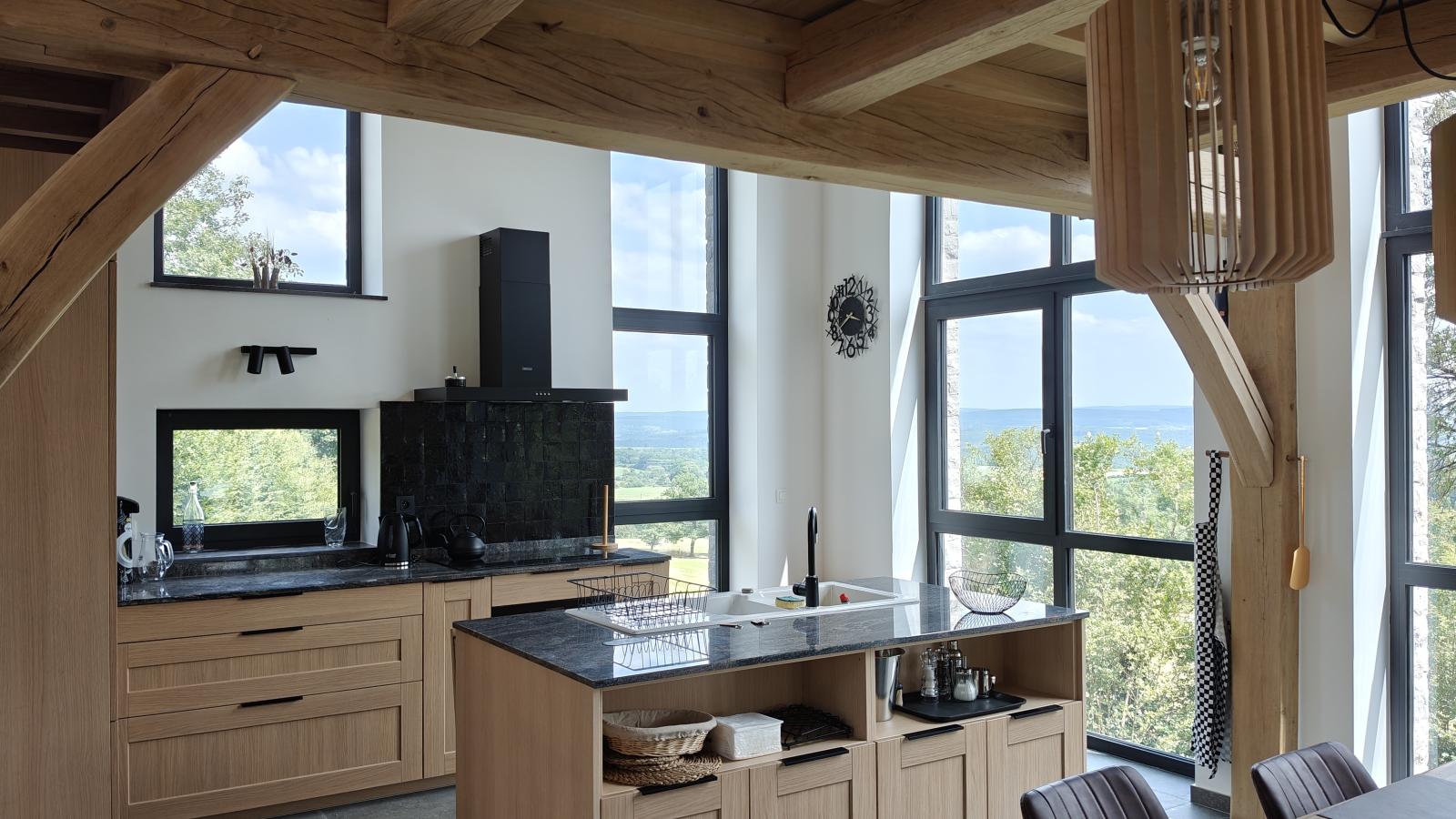 Le Pavillon-Kitchen