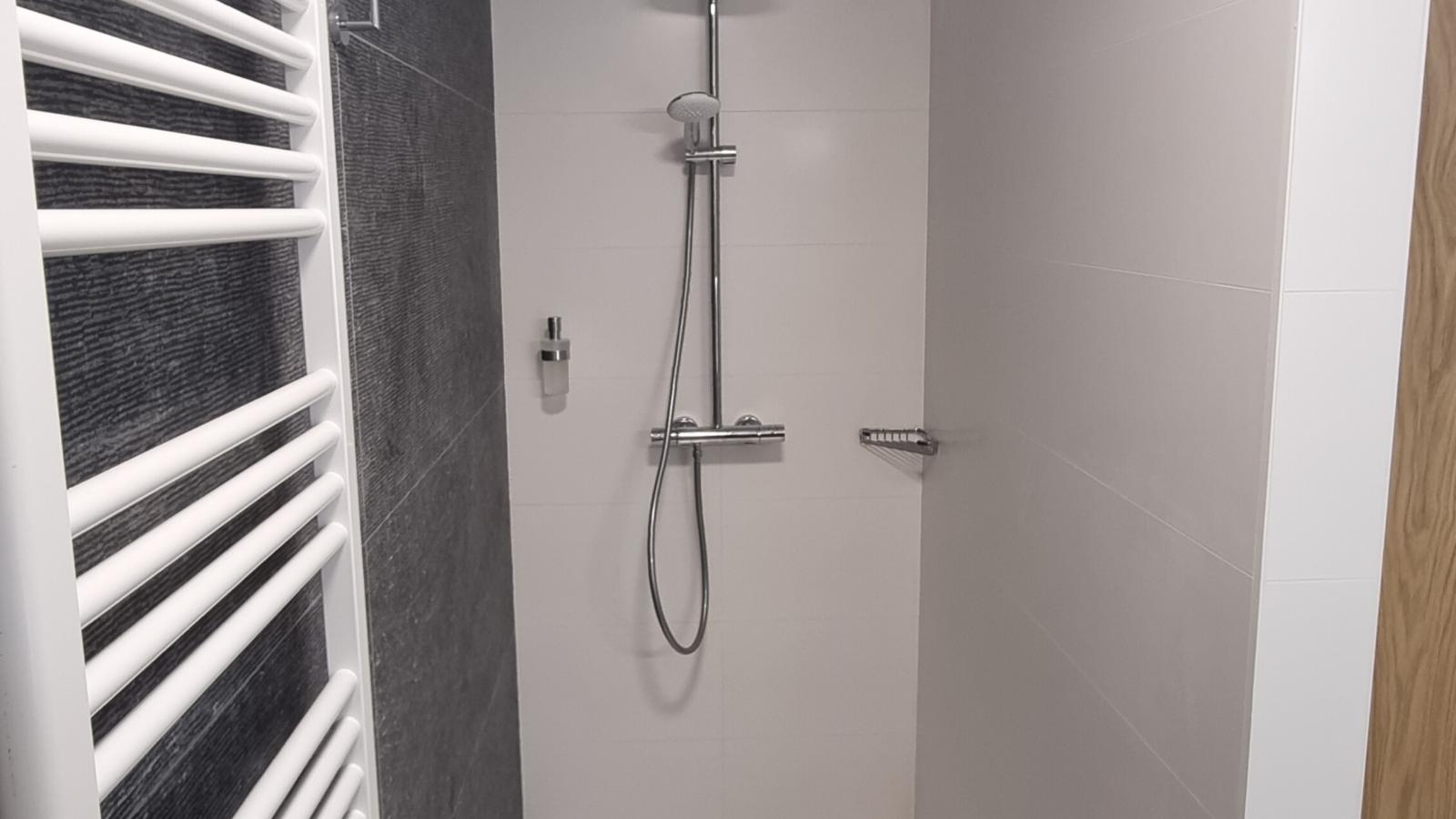 Le Pavillon-Bathroom