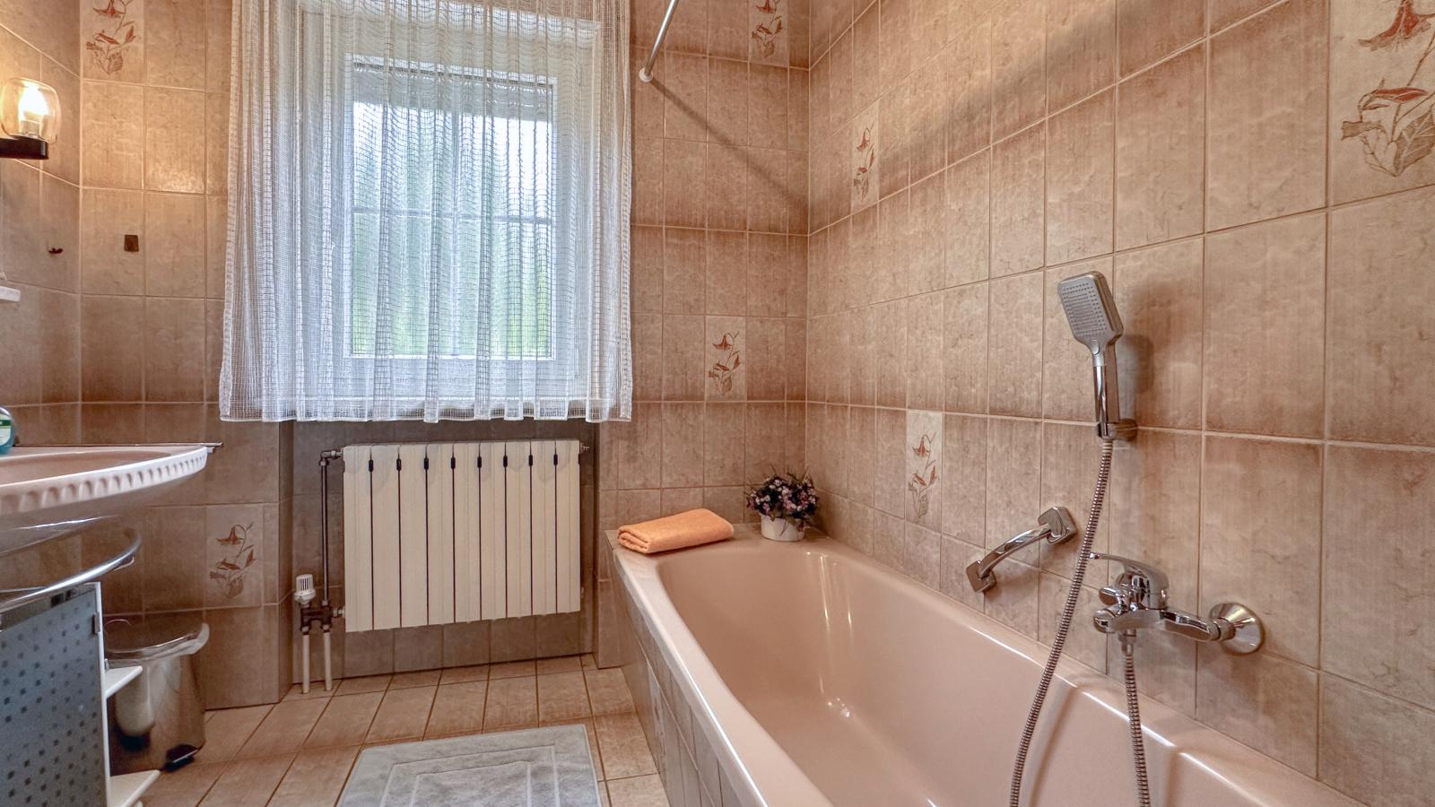 Zellner II-Badkamer