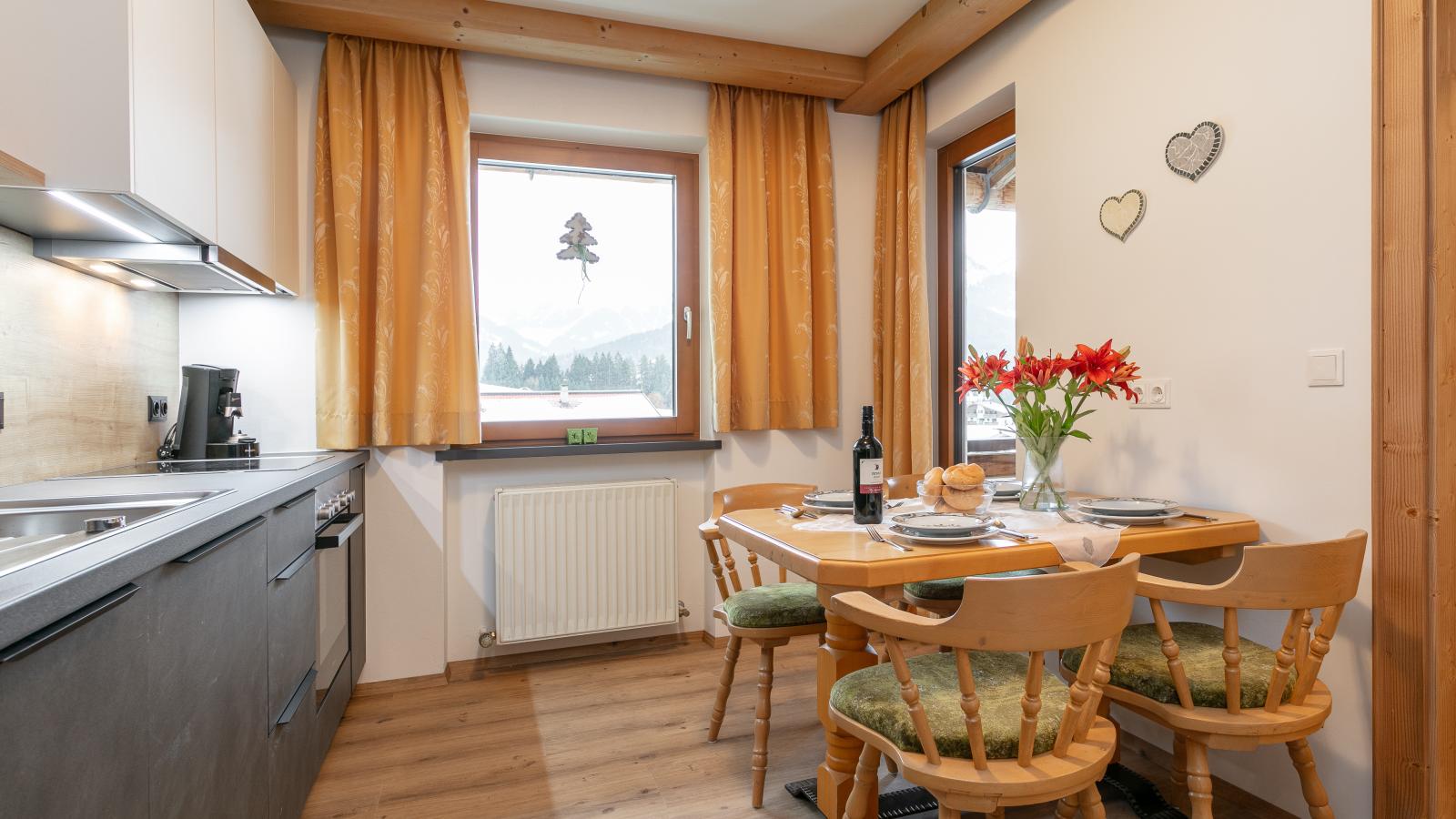 Landhaus Marchfeld Top 2-Eetkamer