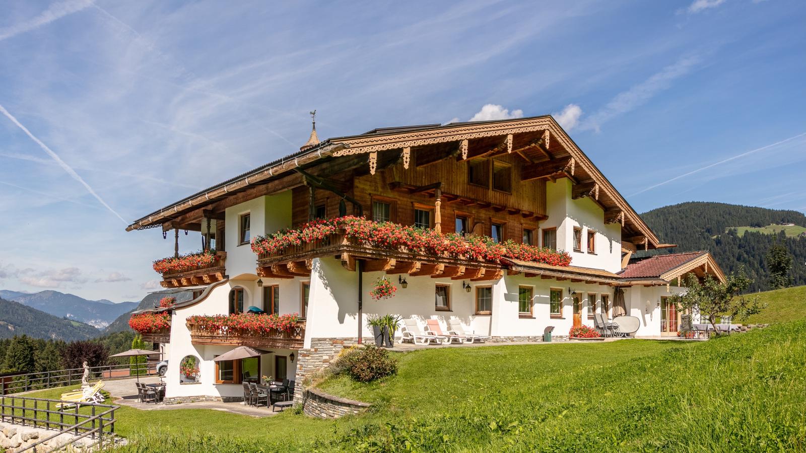 Landhaus Marchfeld Top 2-Buitenkant zomer