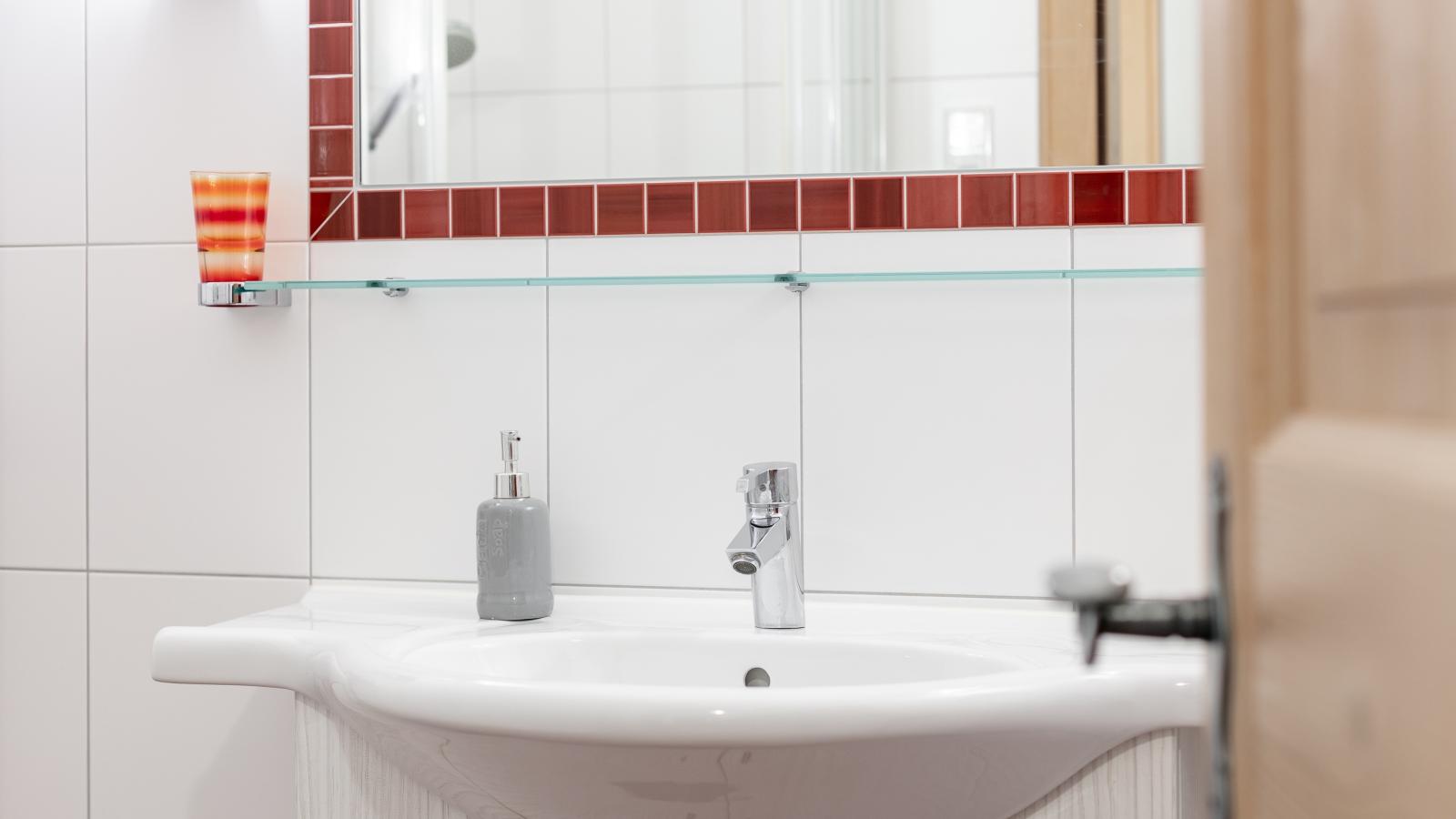 Landhaus Marchfeld Top 2-Badkamer