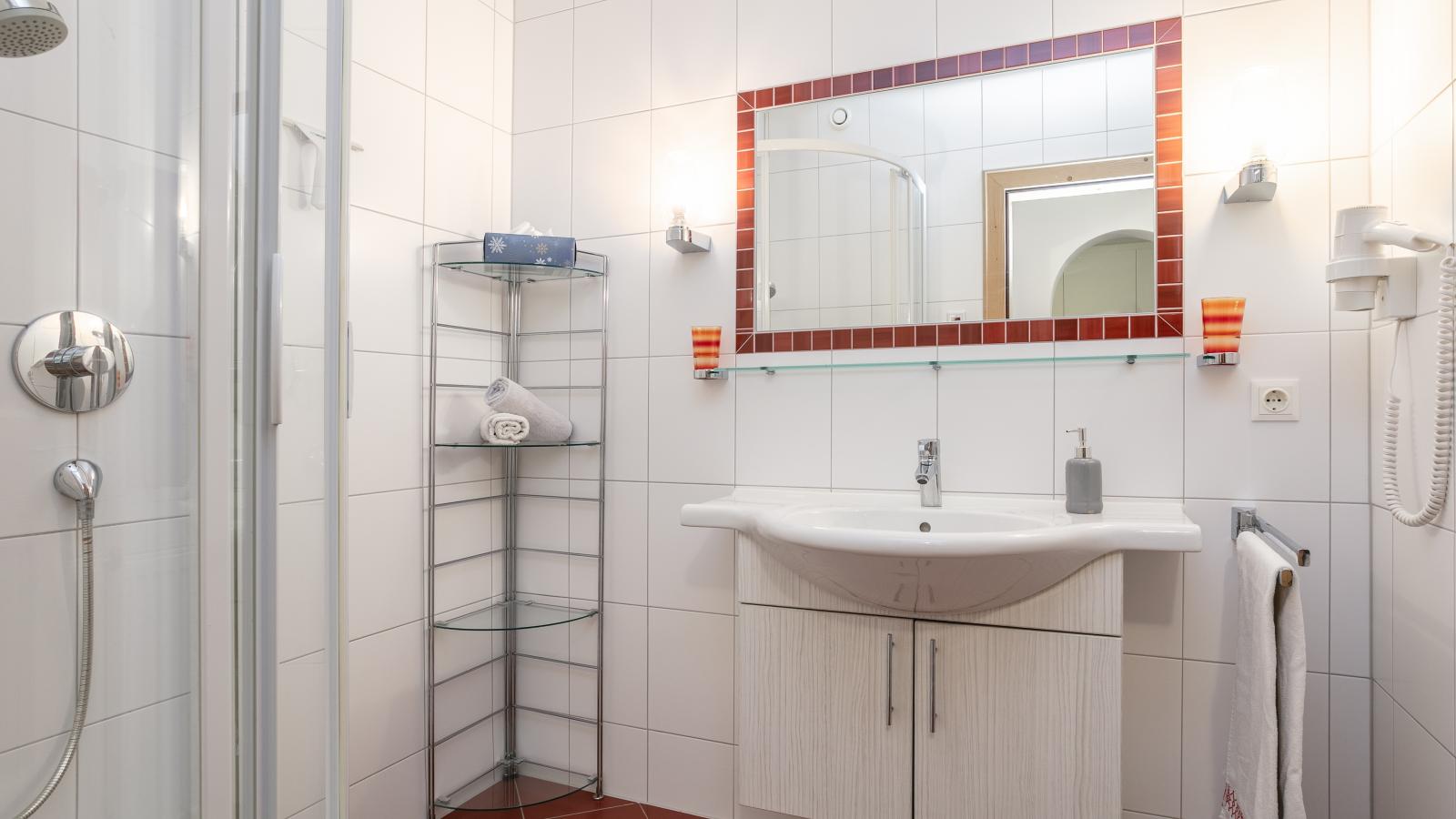 Landhaus Marchfeld Top 2-Badkamer