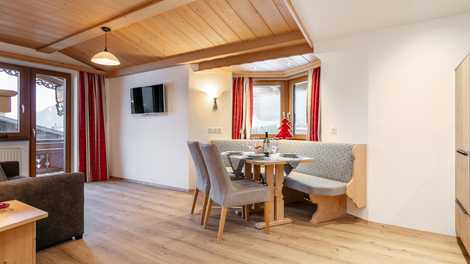 Landhaus Marchfeld Top 3-Eetkamer