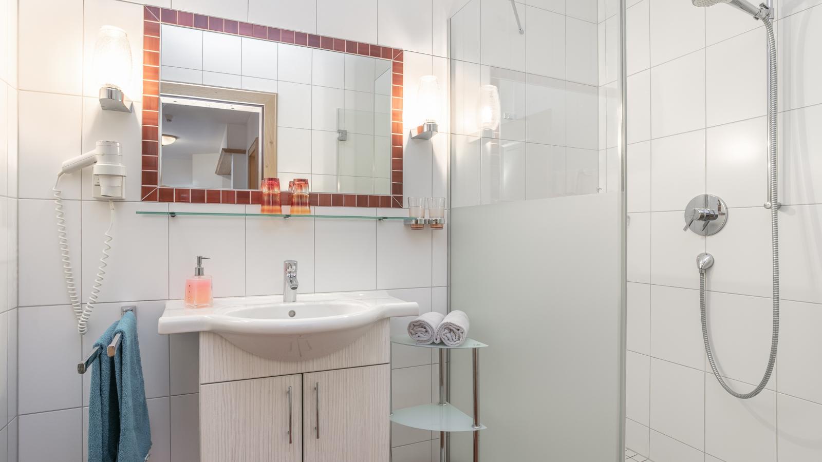 Landhaus Marchfeld Top 3-Badkamer