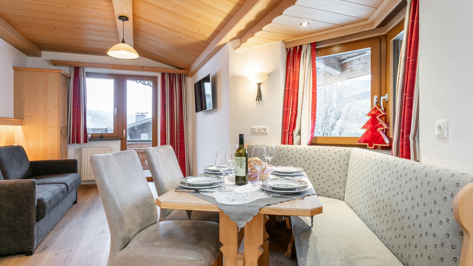 Landhaus Marchfeld Top 3-Eetkamer