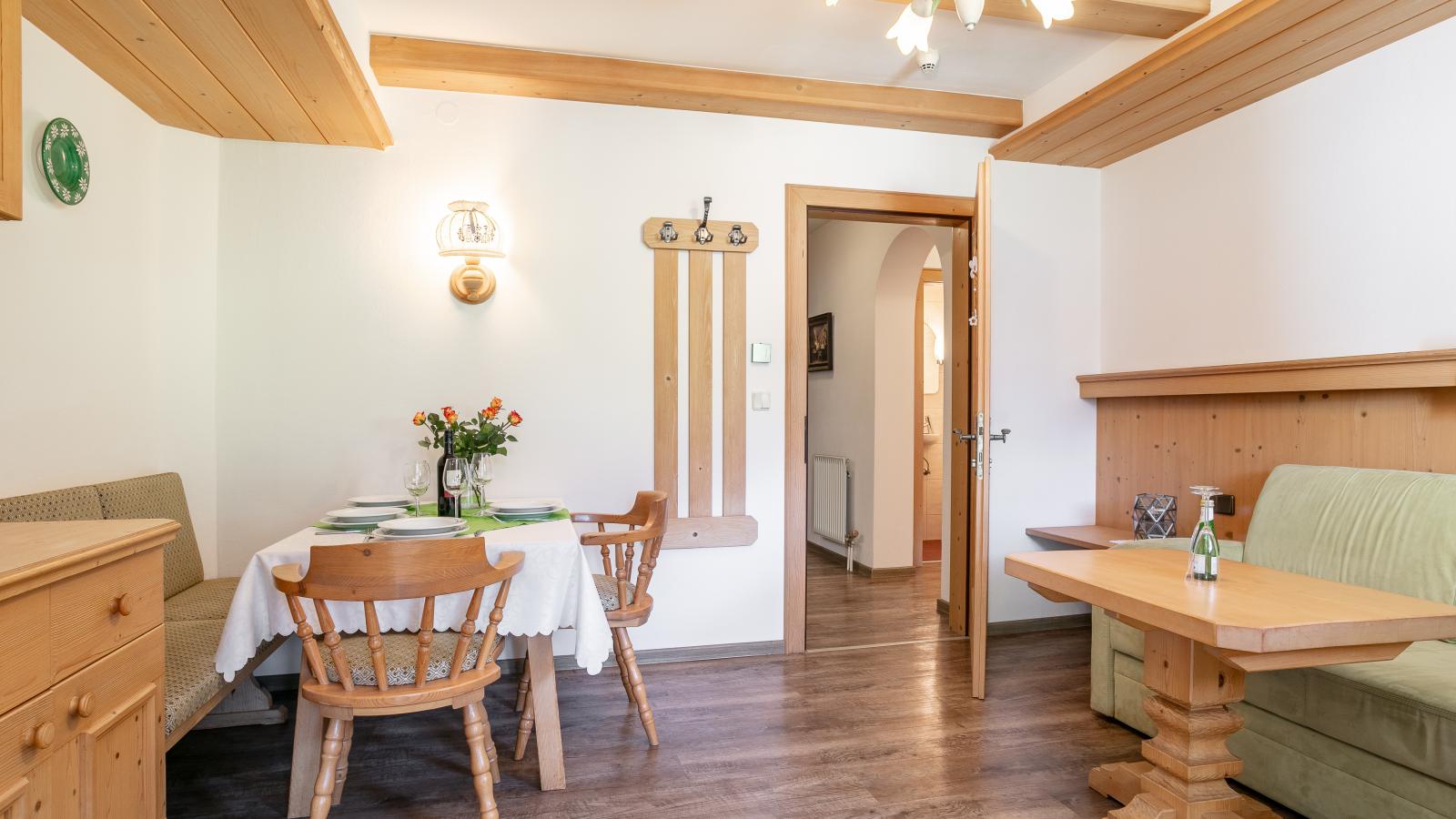 Landhaus Marchfeld Top 5-Dining room