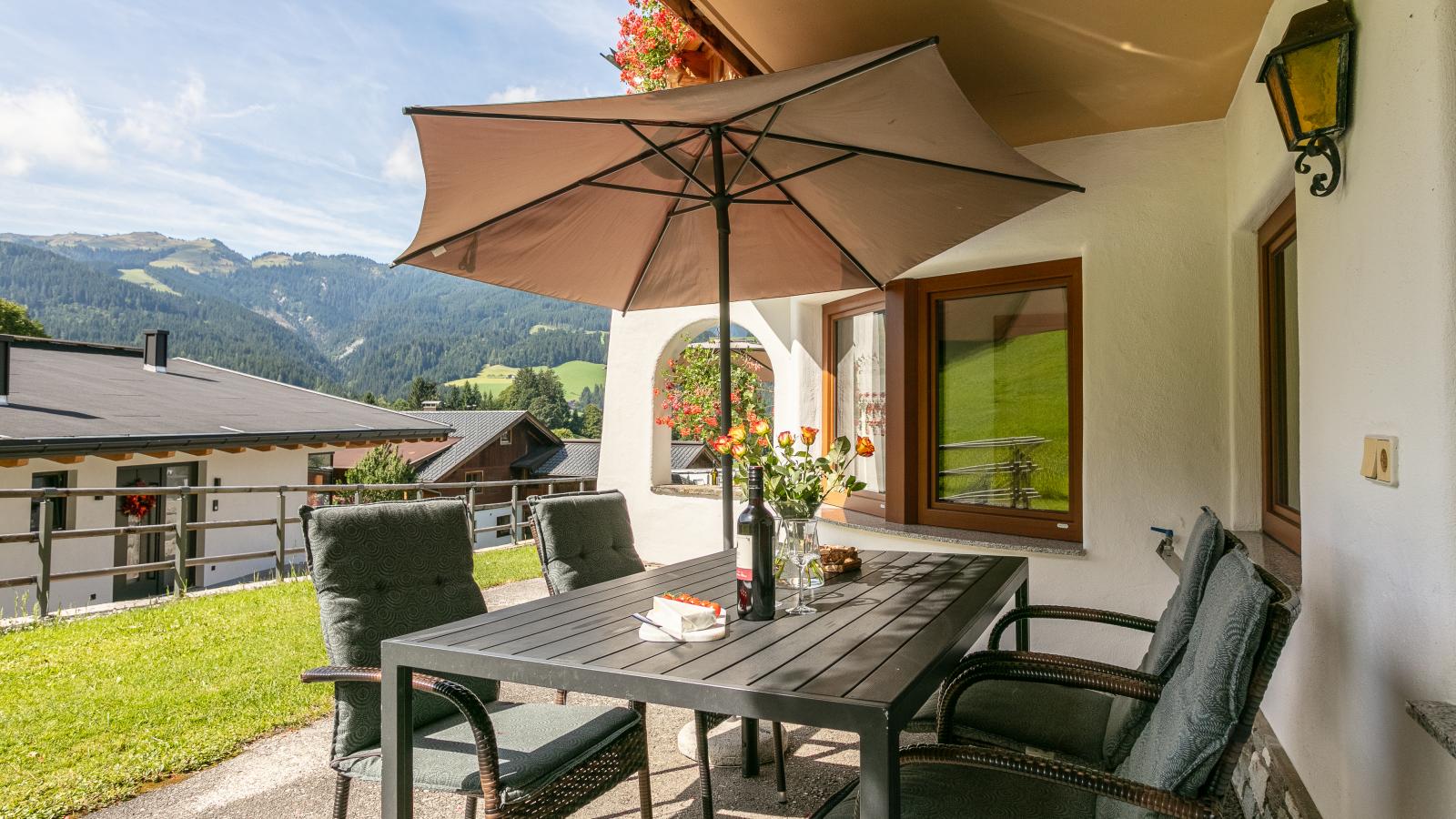 Landhaus Marchfeld Top 5-Terrace balcony