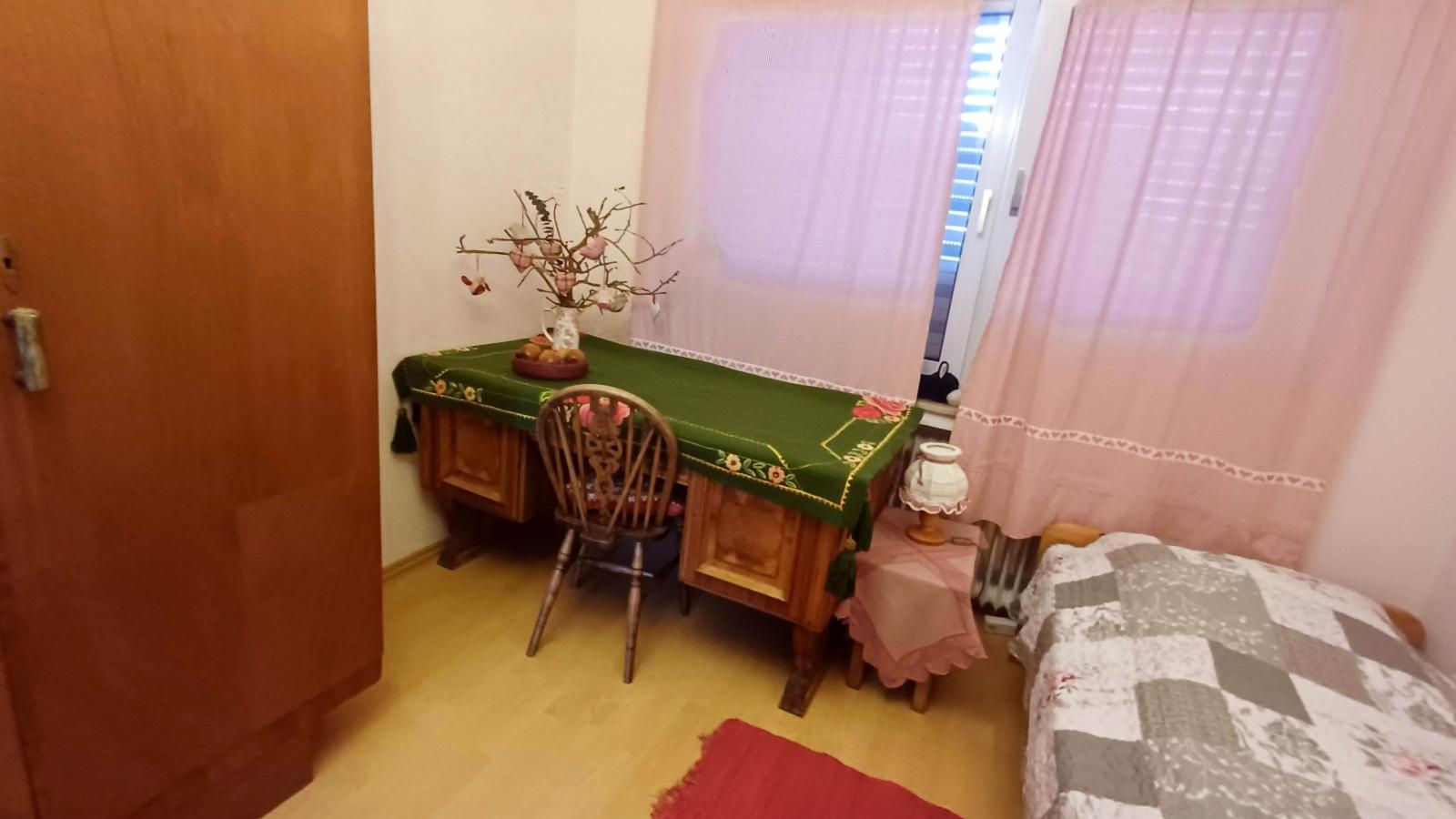 Cristina-Bedroom