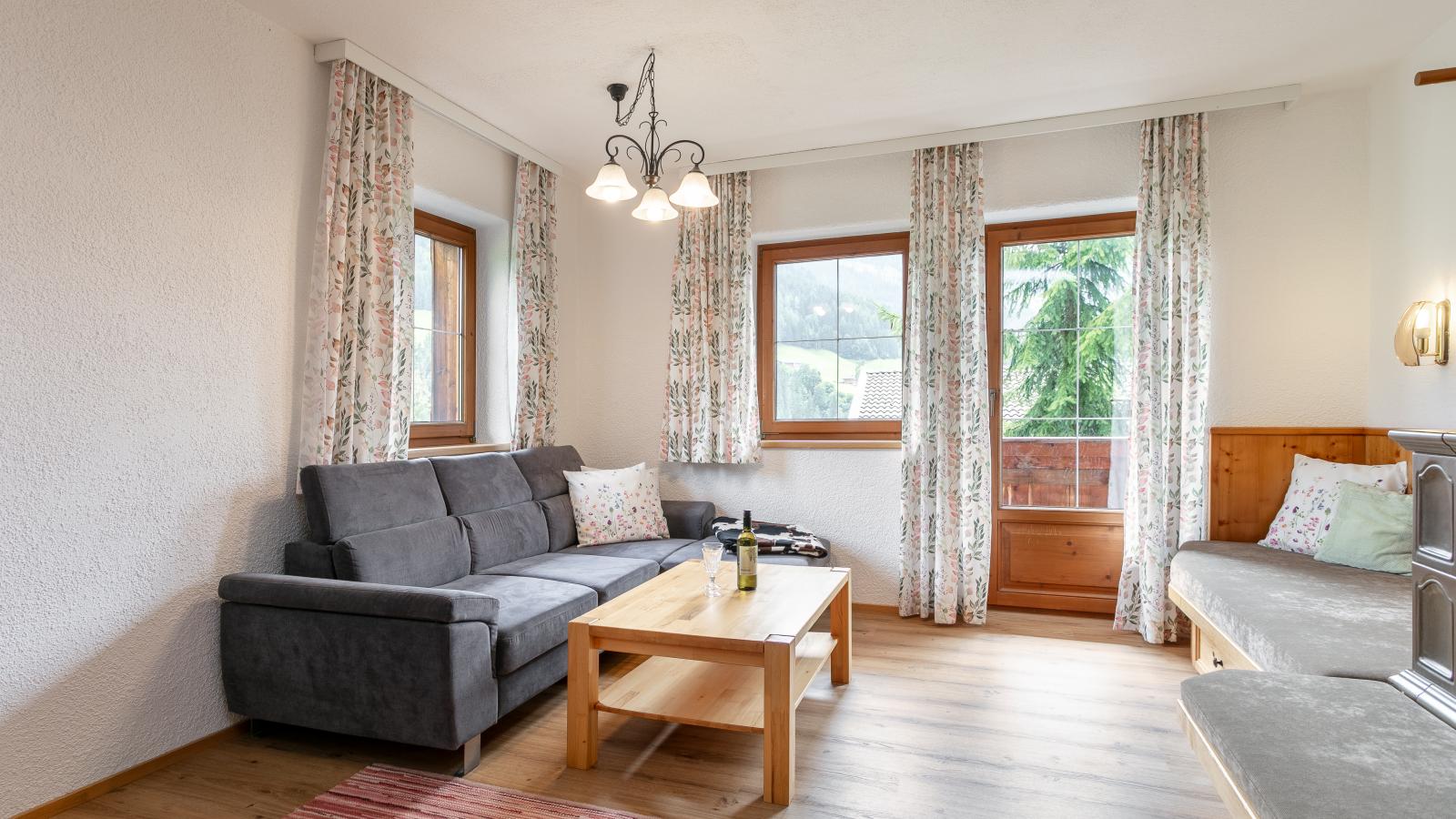 Almruhe Alpbach-Living room