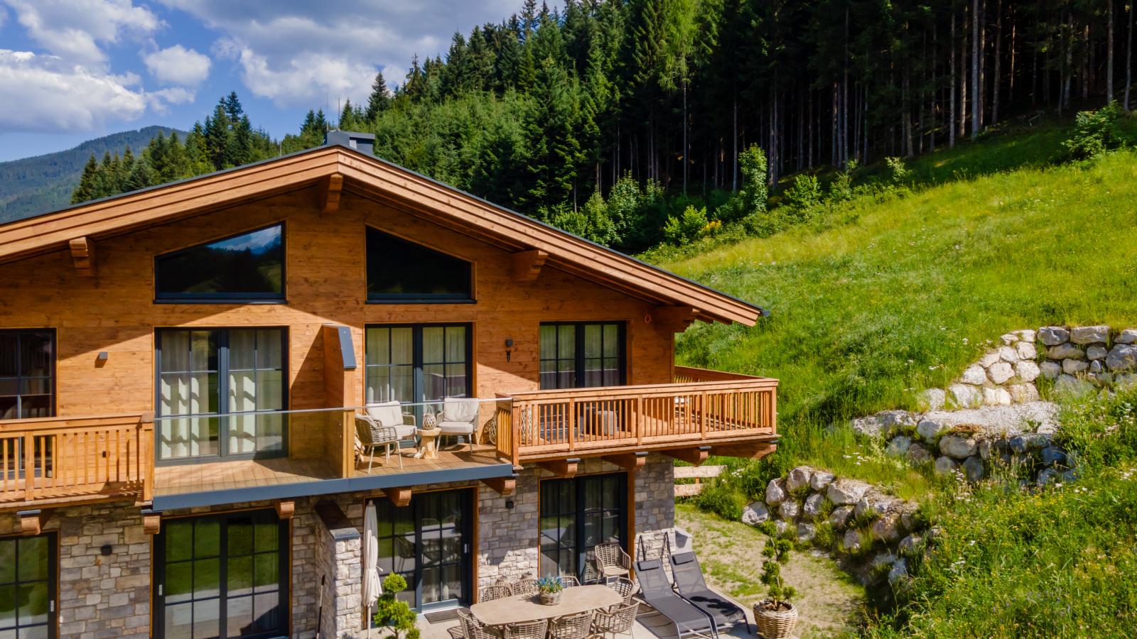 Chalet Gipfel Lodge Alpine Style - Buitenkant zomer