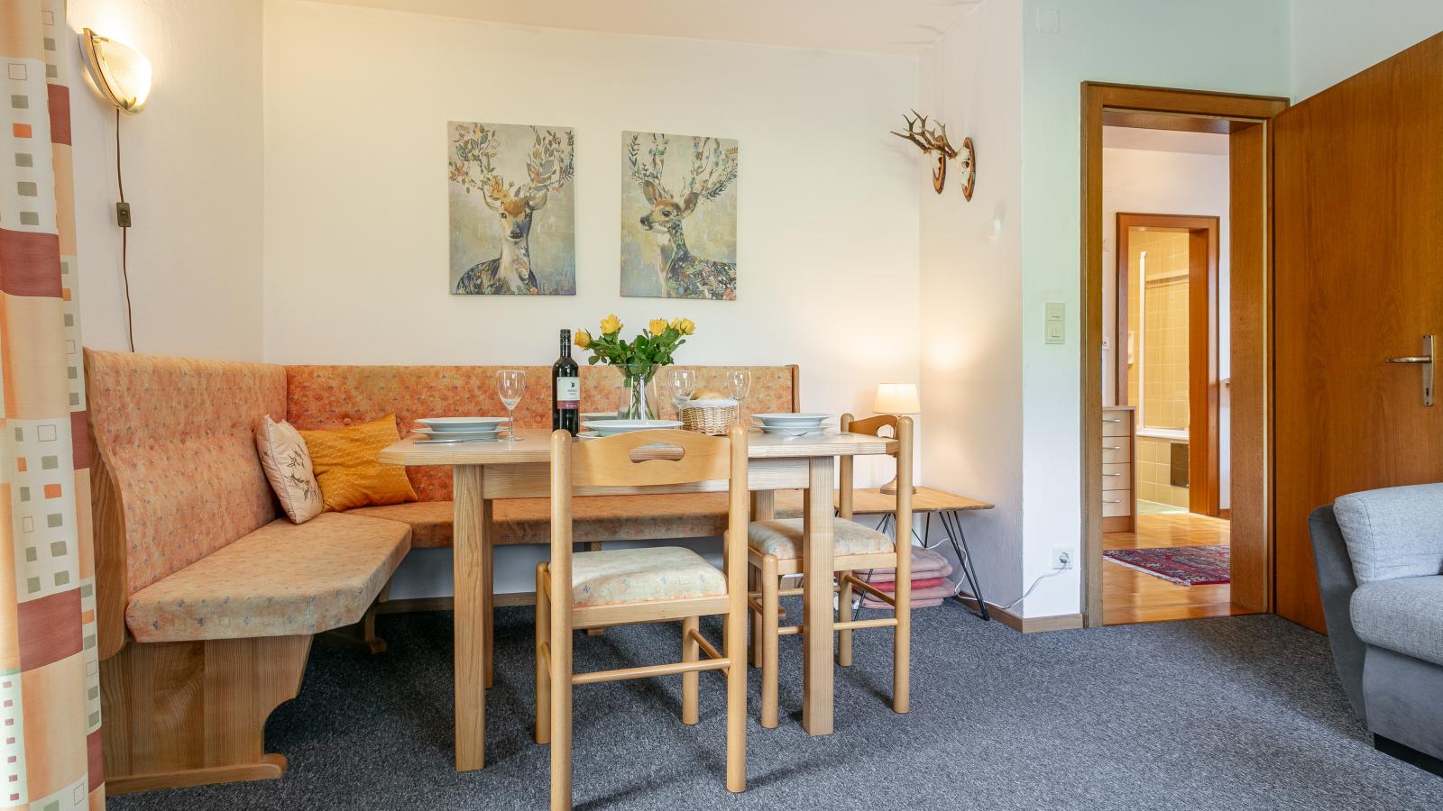 Amberg - Eetkamer