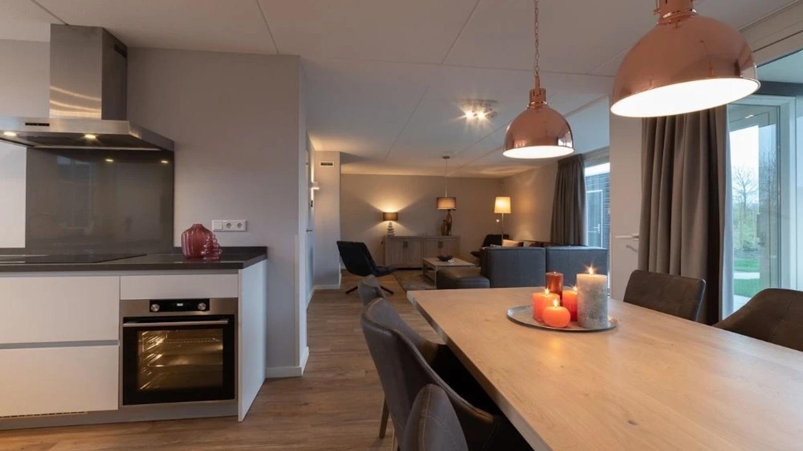 Huis nummer 71-Eetkamer