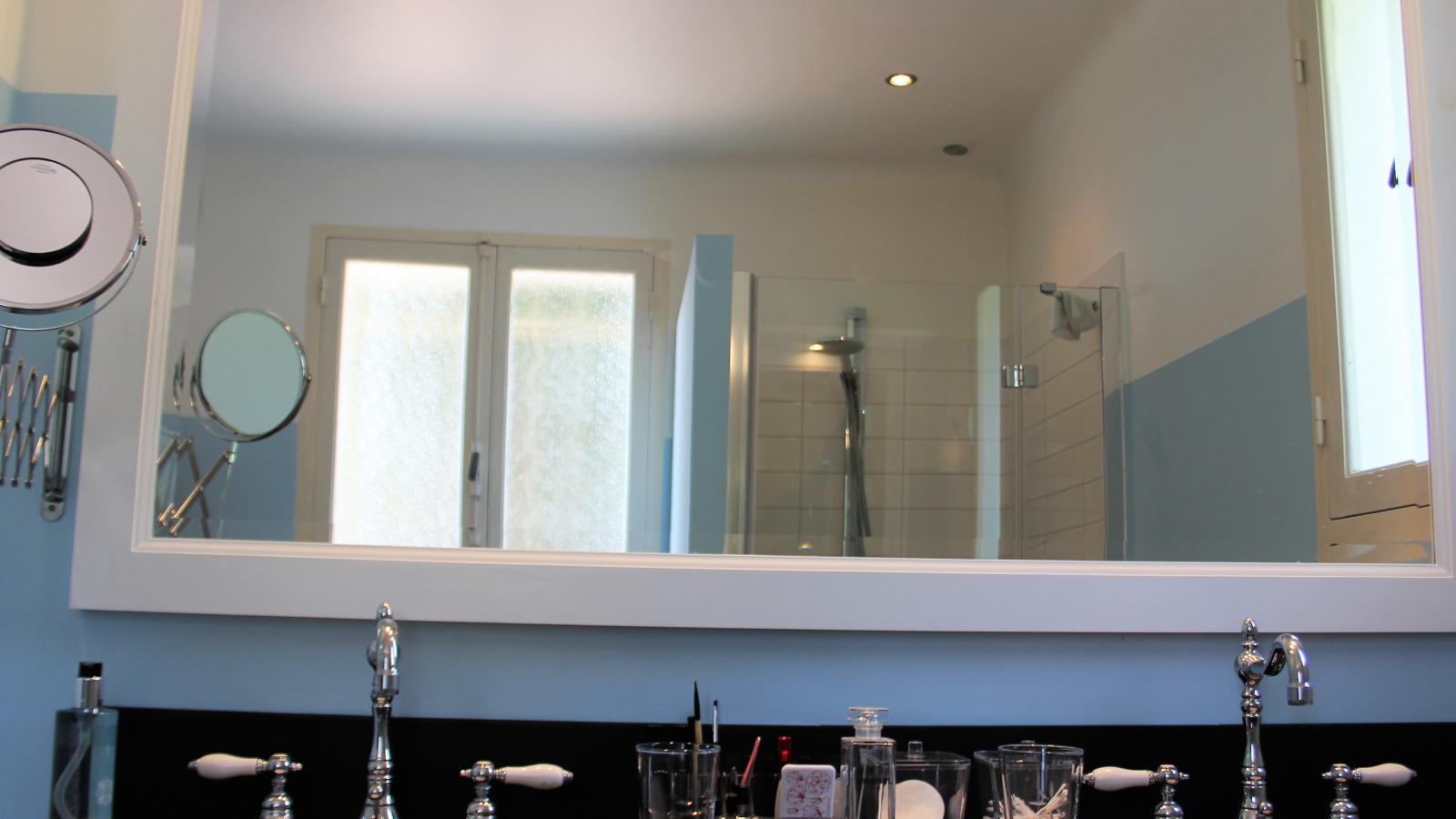 Les Palmiers-Badkamer