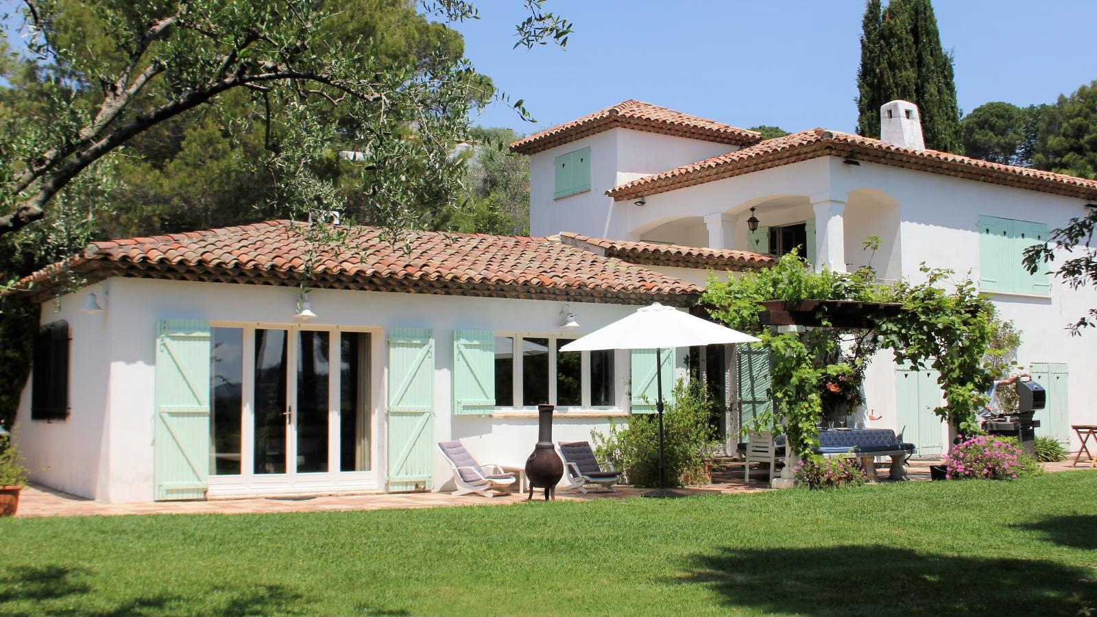 Les Palmiers-Buitenkant zomer