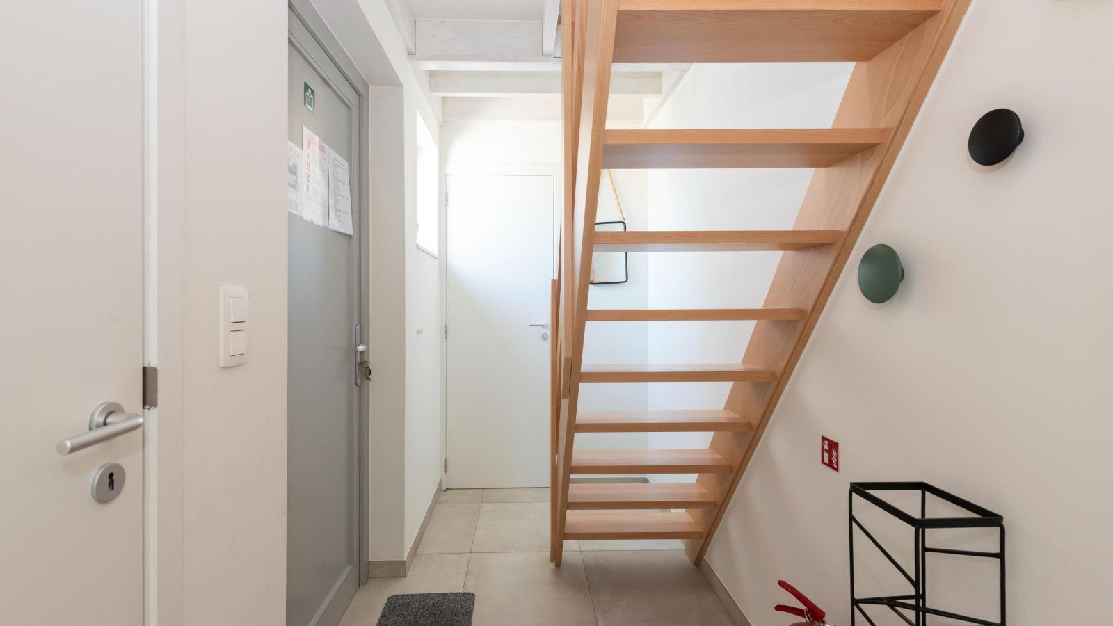 Westhinder I H1-Hall & reception
