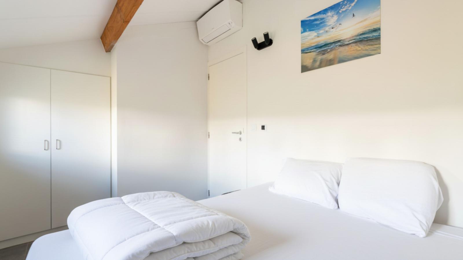 Westhinder I H74-Bedroom