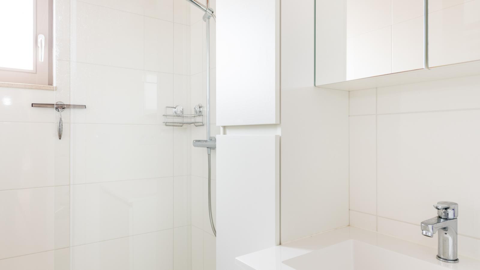 Westhinder I H81-Bathroom