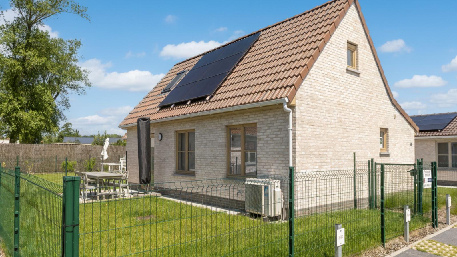 Westhinder I H90-Exterior in summer