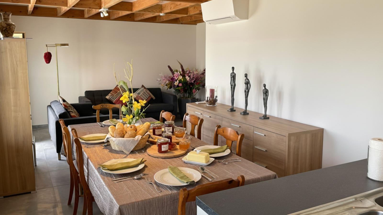 Westhinder I H91-Dining room