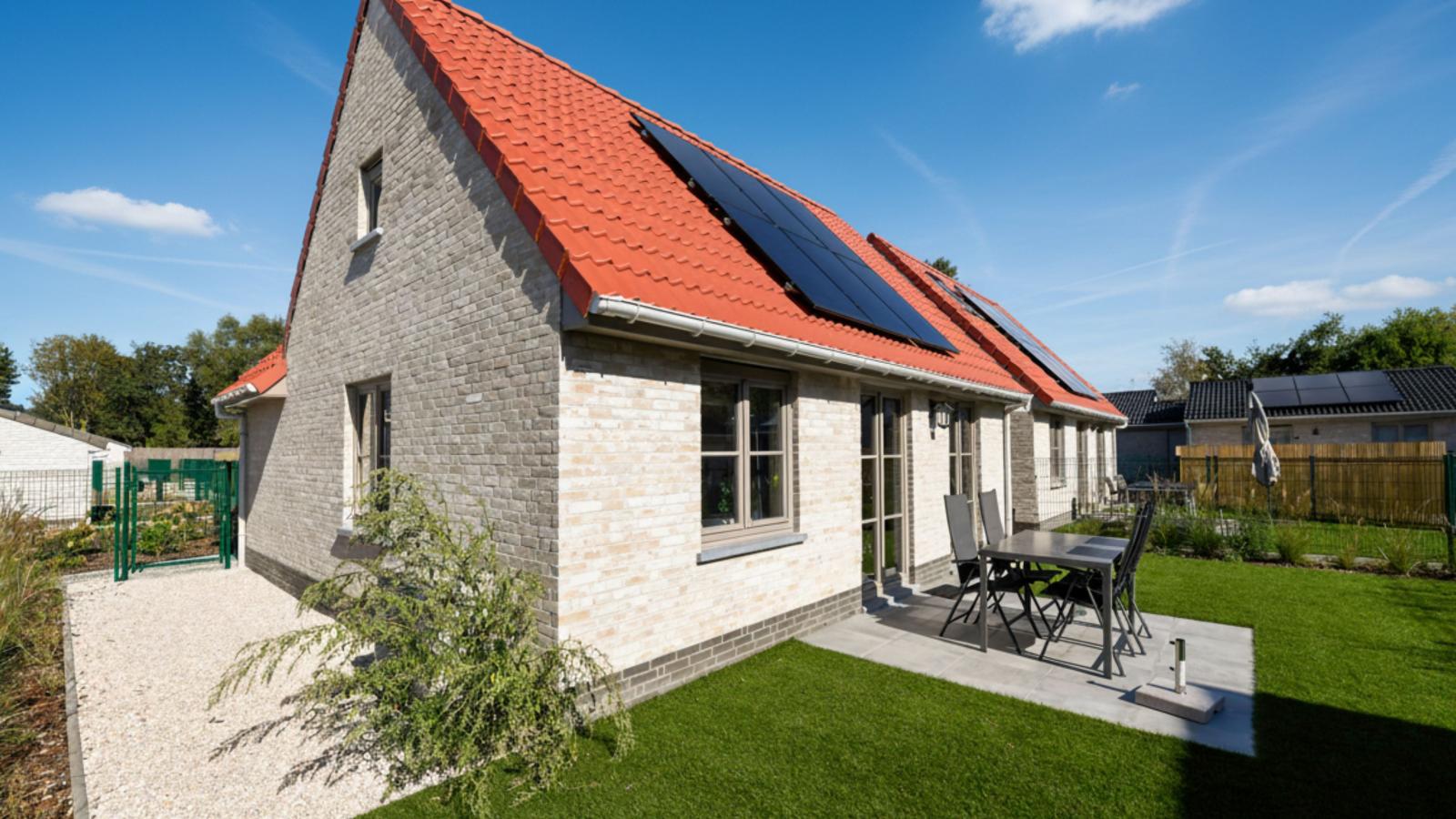 Westhinder II H54-Exterior in summer