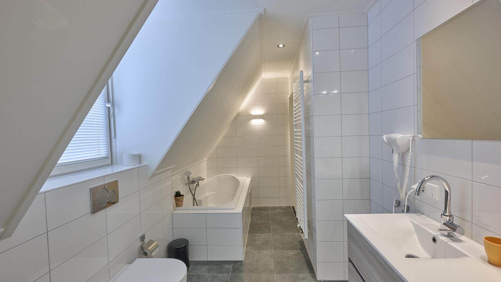 Sea Quality 83-Badezimmer