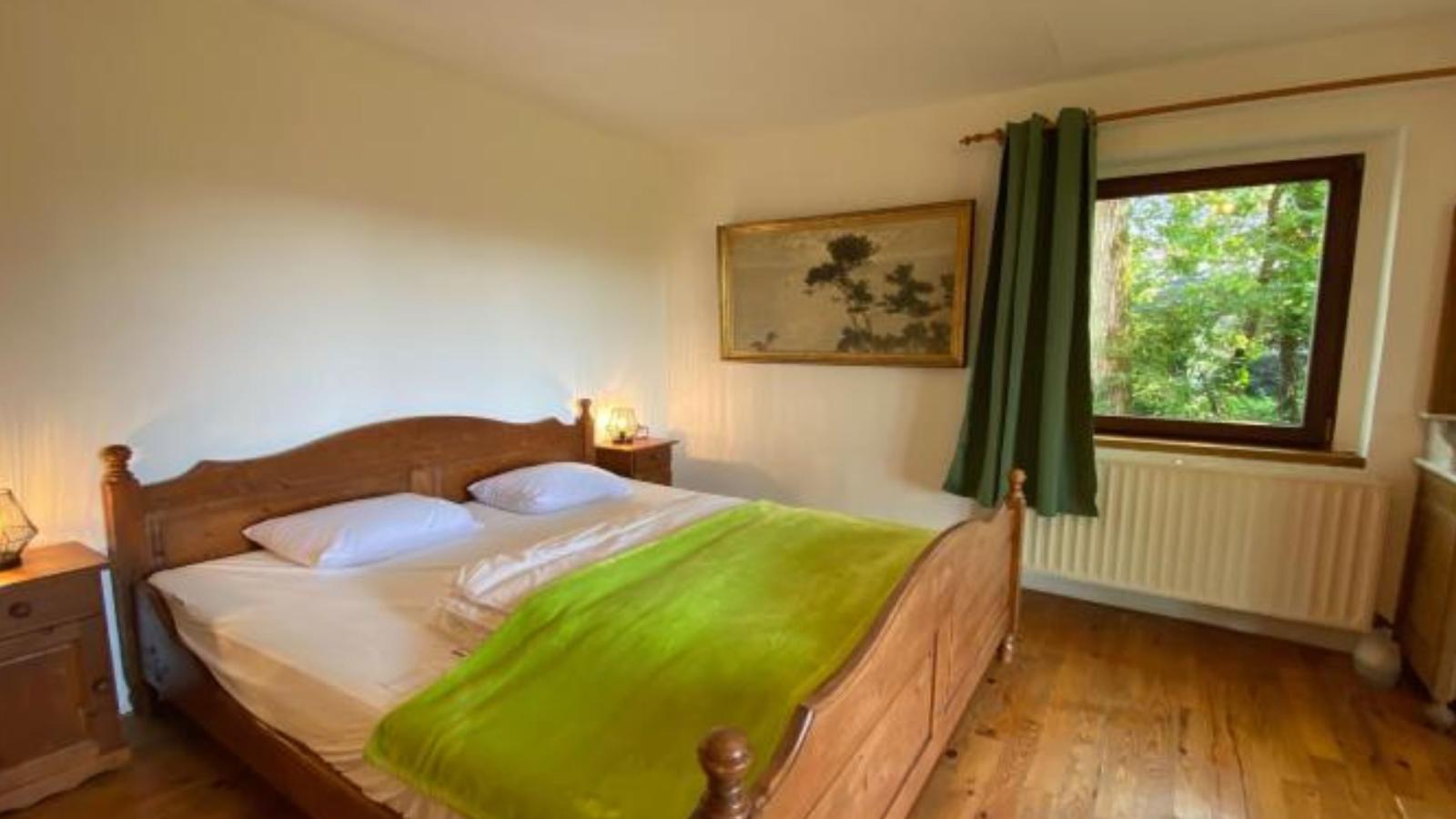 Boogie House-Bedroom